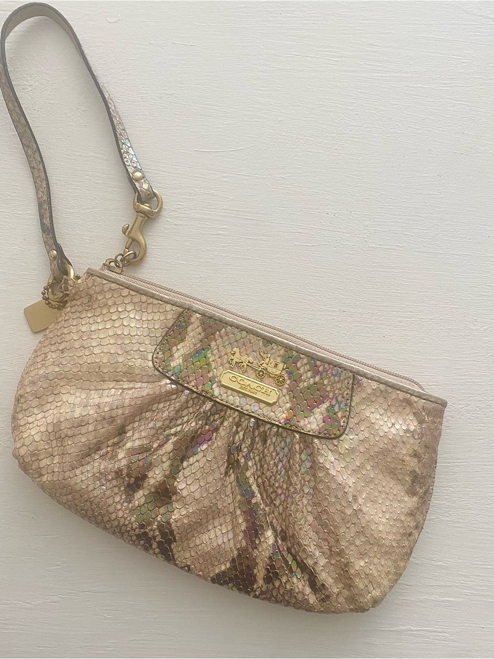 Amazing! Y2K Coach Amanda Opal Python Capacity Wristlet Clutch NWT premium model
